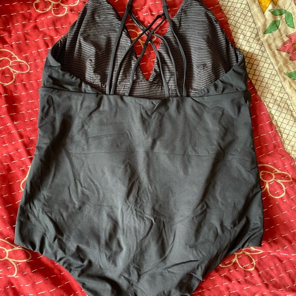 ❌❌SOLD❌❌Acacia Bolota Large - Picture 2 of 2